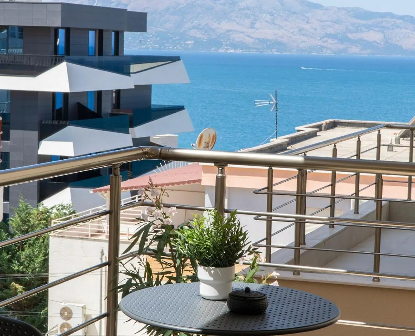 Mateo Apartments Sarandë