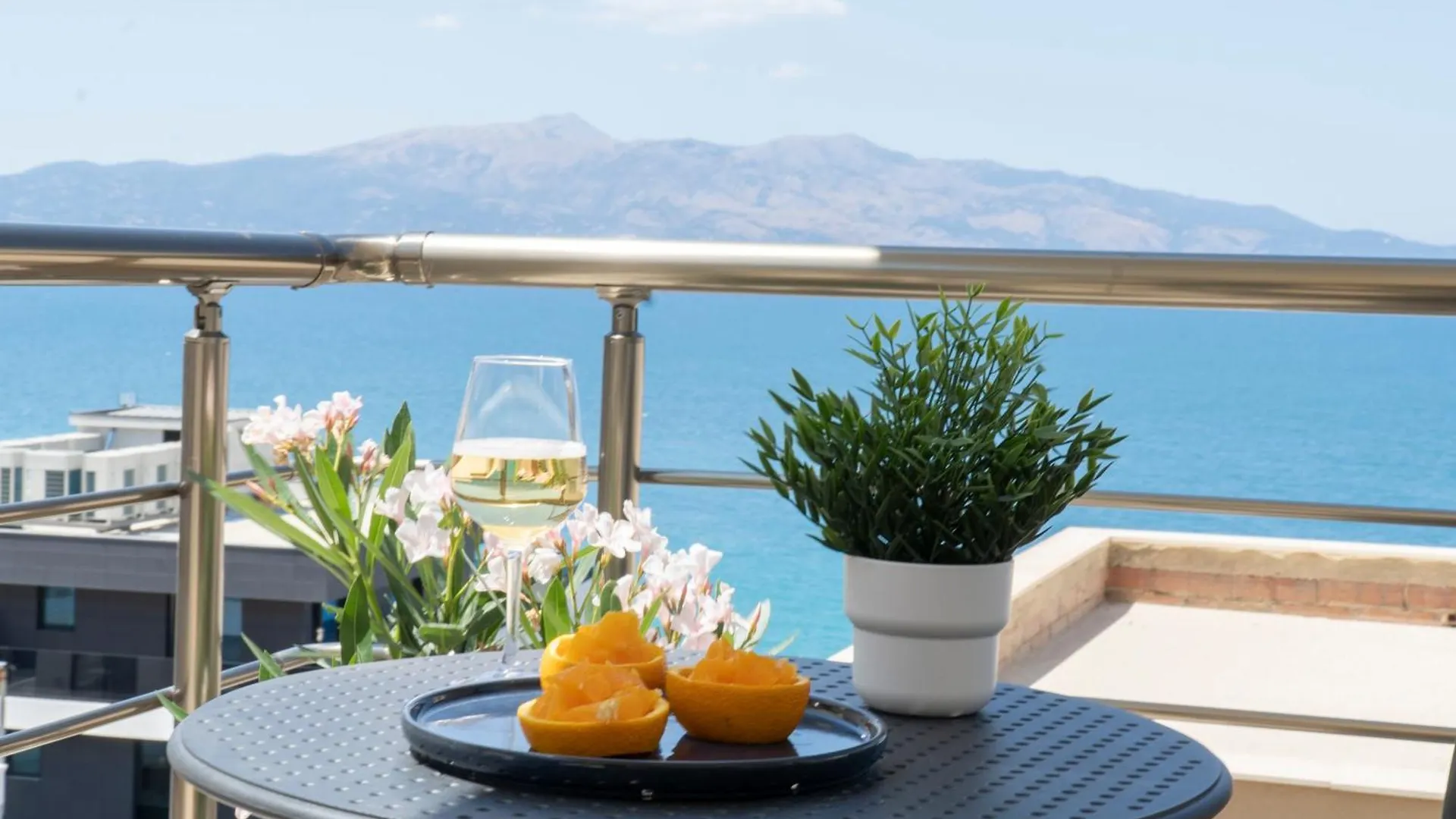 Mateo Apartments Sarande Albania