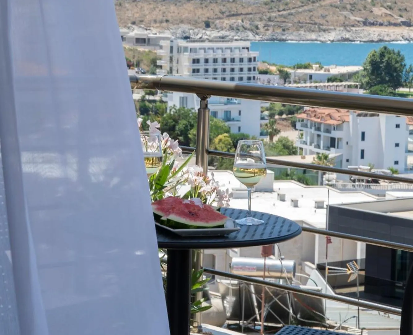 Mateo Apartments Sarande