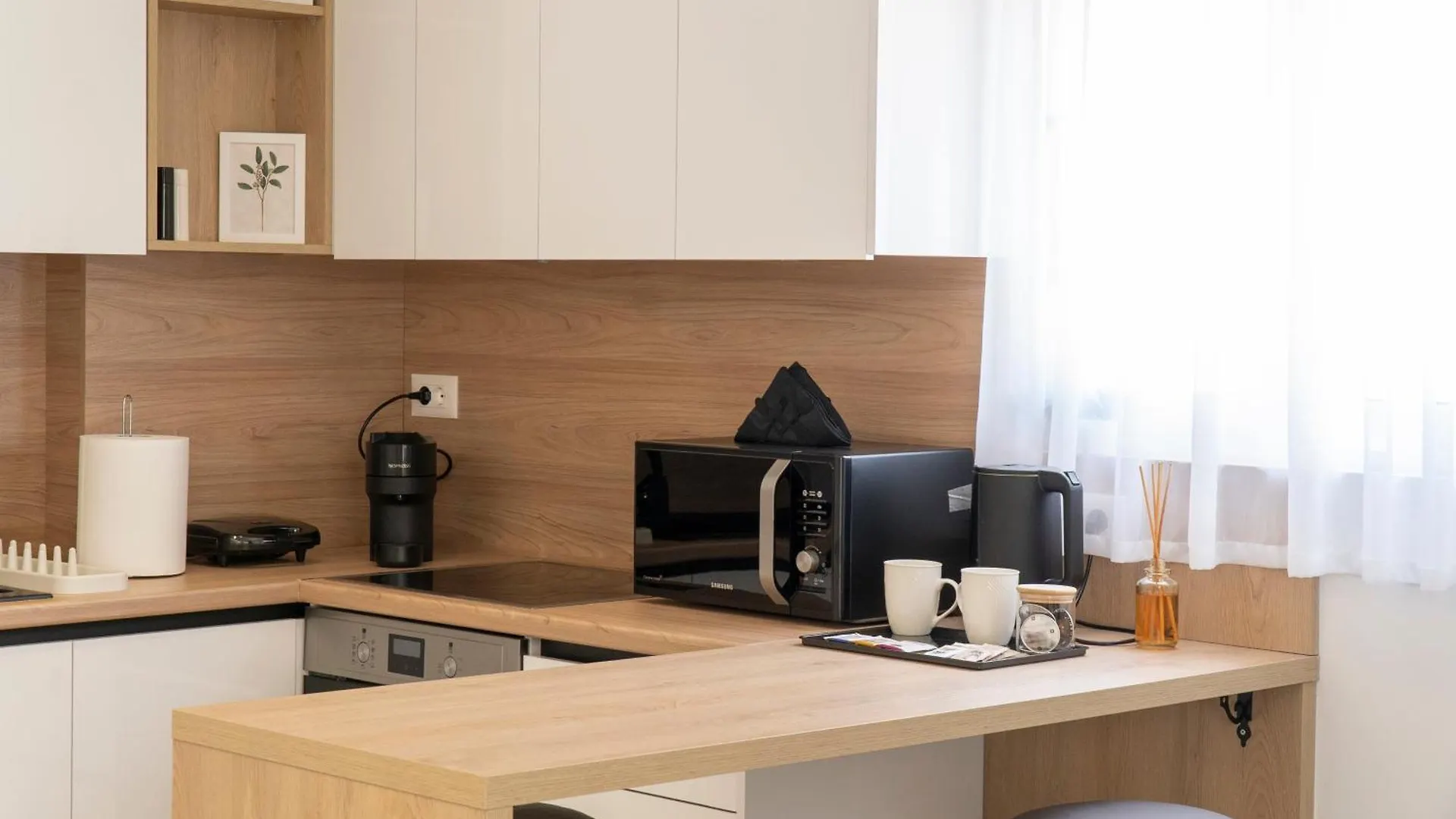 Mateo Apartments Sarande