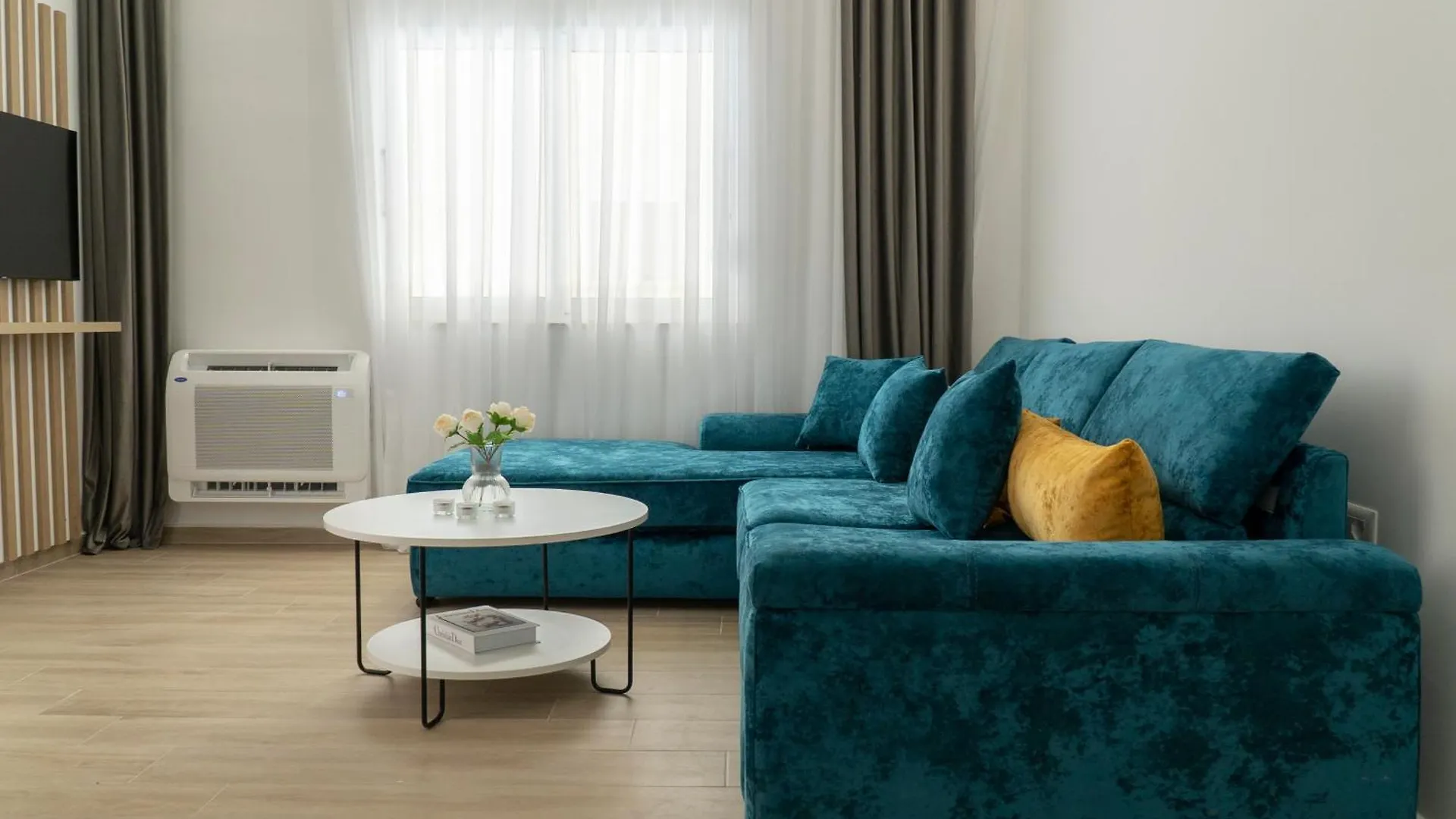 Mateo Apartments Sarande
