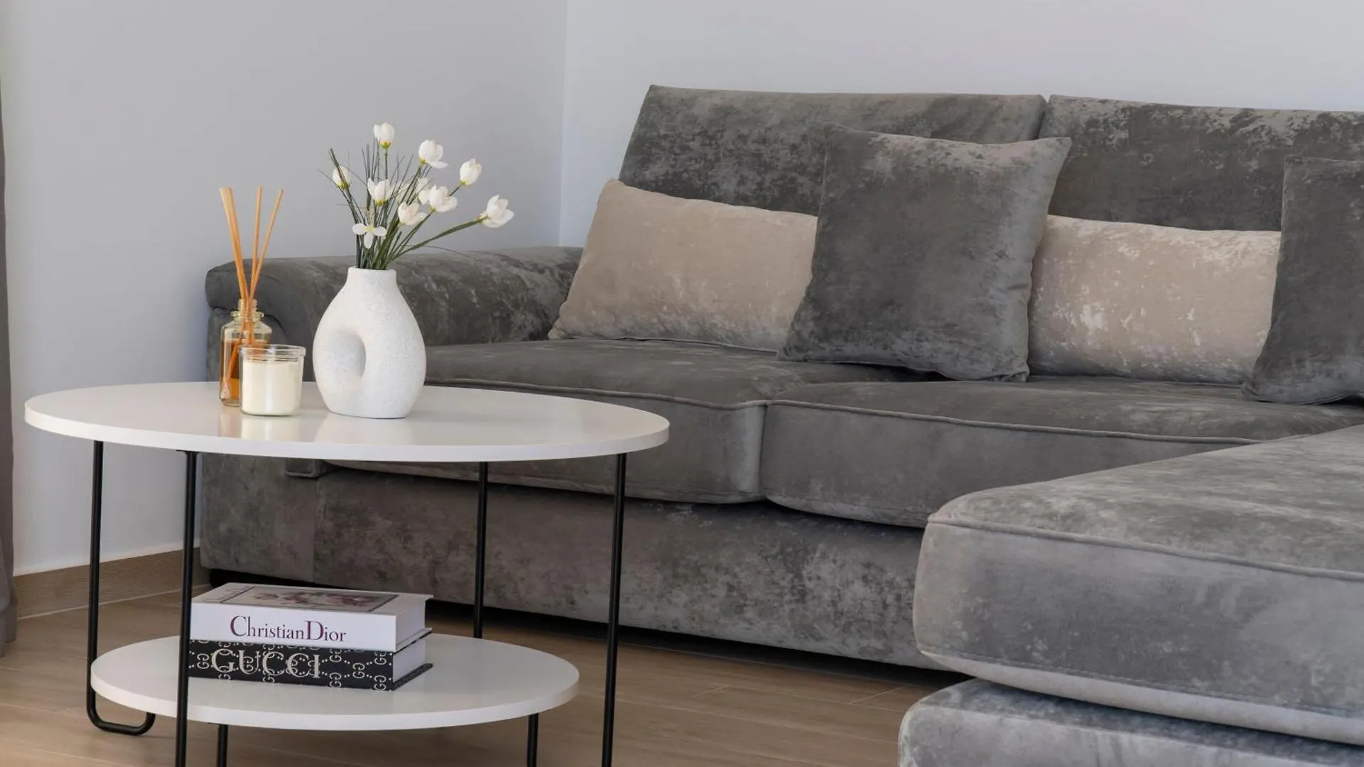 Mateo Apartments Sarande