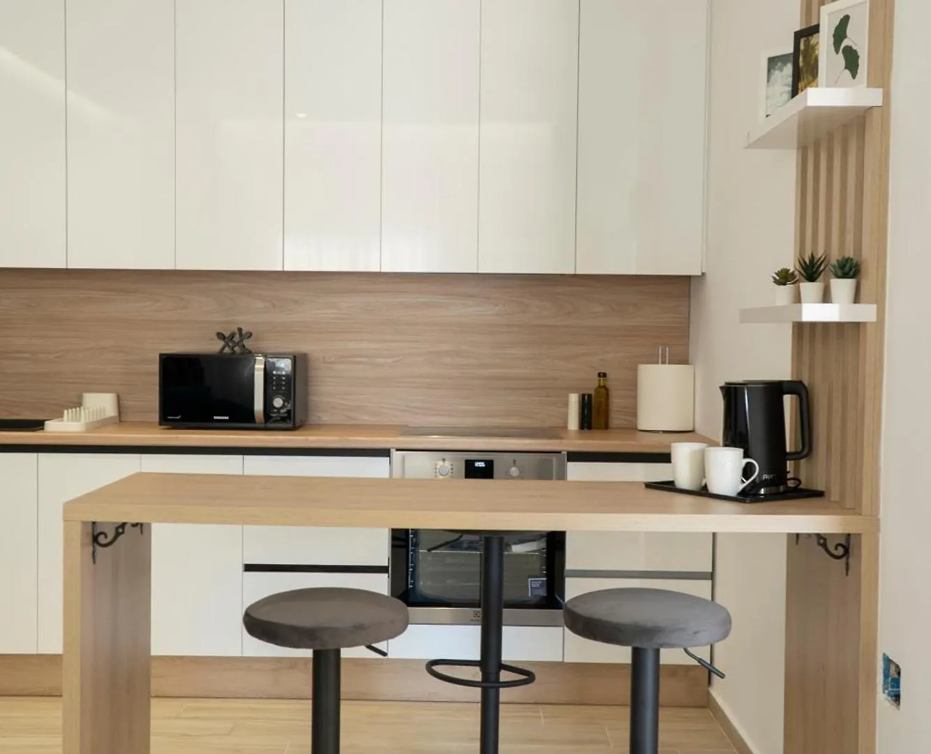 Mateo Apartments Sarande