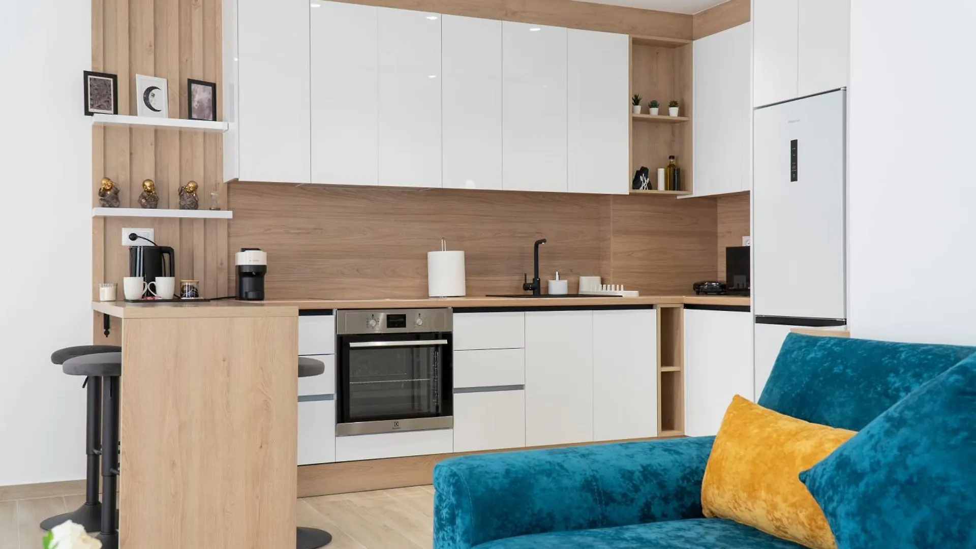 Mateo Apartments Sarande