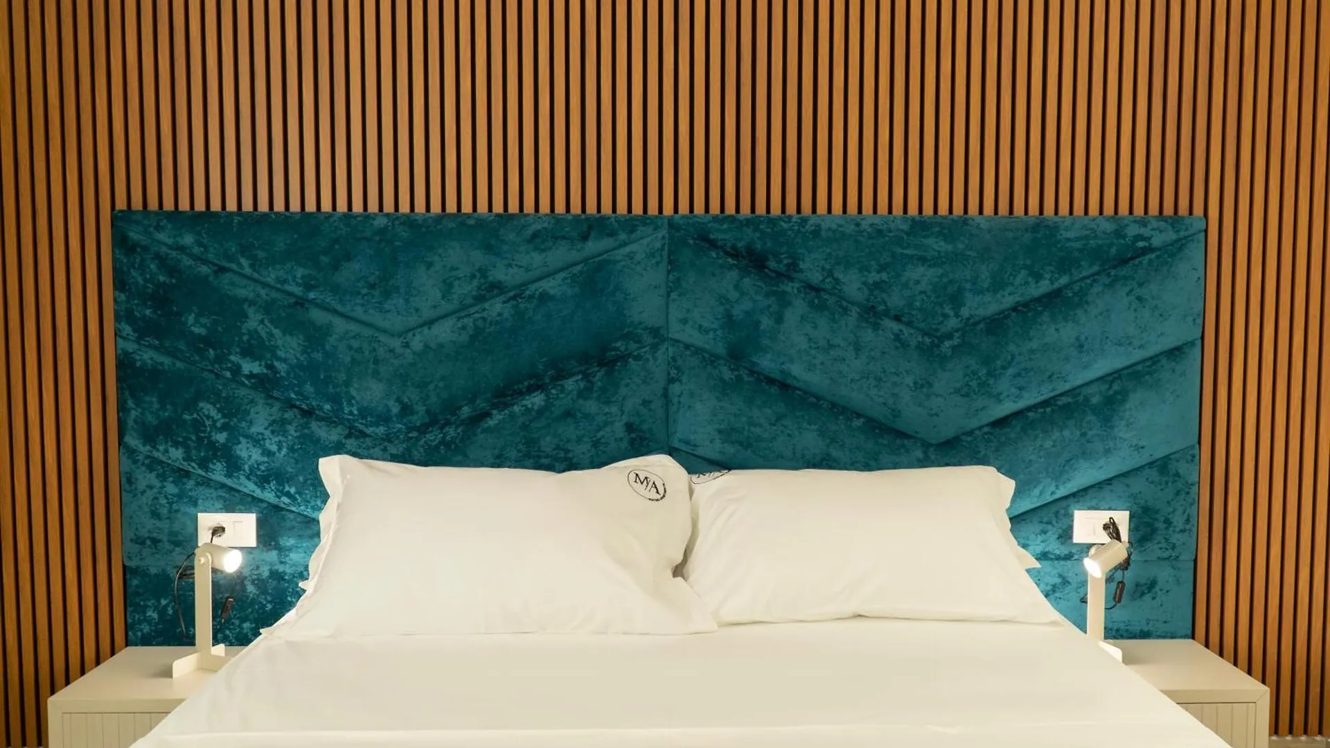 Mateo Apartments Sarande