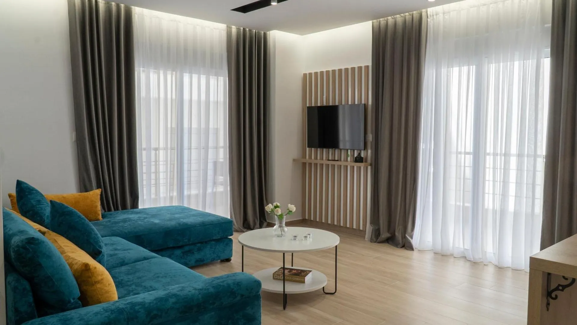 Mateo Apartments Sarande Albania
