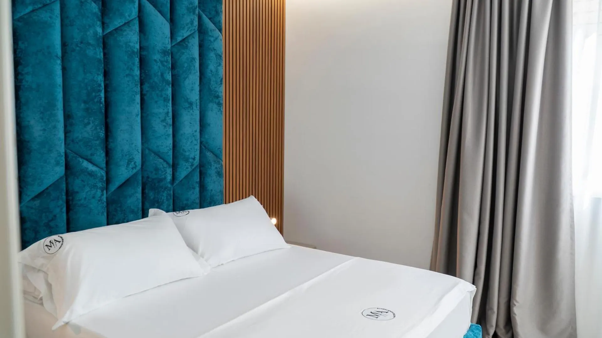 Mateo Apartments Sarande